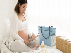 Hướng dẫn chuẩn bị đồ đi sinh cho mẹ và bé mà bạn nên biết
